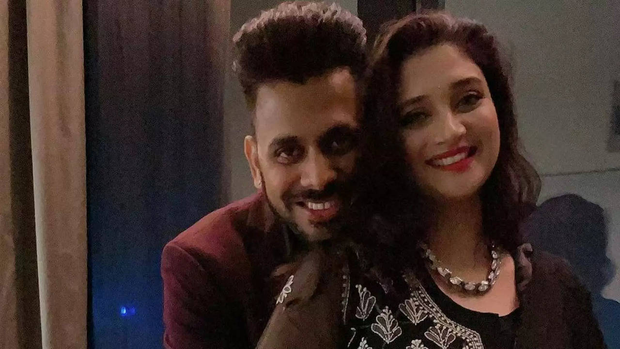 Manoj Tiwary posted a lovely tweet for his wife after Ranji Trophy semi-final ton