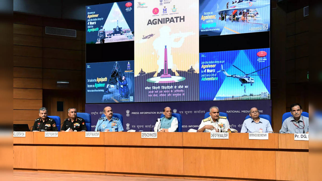 Defence Minister Rajnath Singh and three service chiefs during the announcement of Agnipath scheme