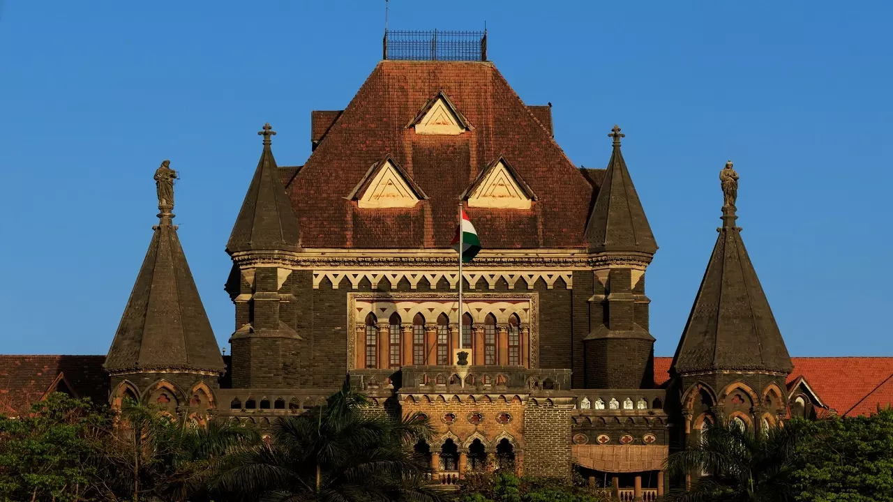 Ex-serviceman attempts suicide inside Bombay High Court after losing ...