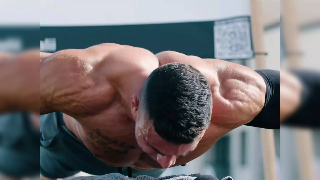 Daniel Scali did 3,182 push-ups to achieve his second Guinness title | Picture courtesy: Youtube/Guinness World Record