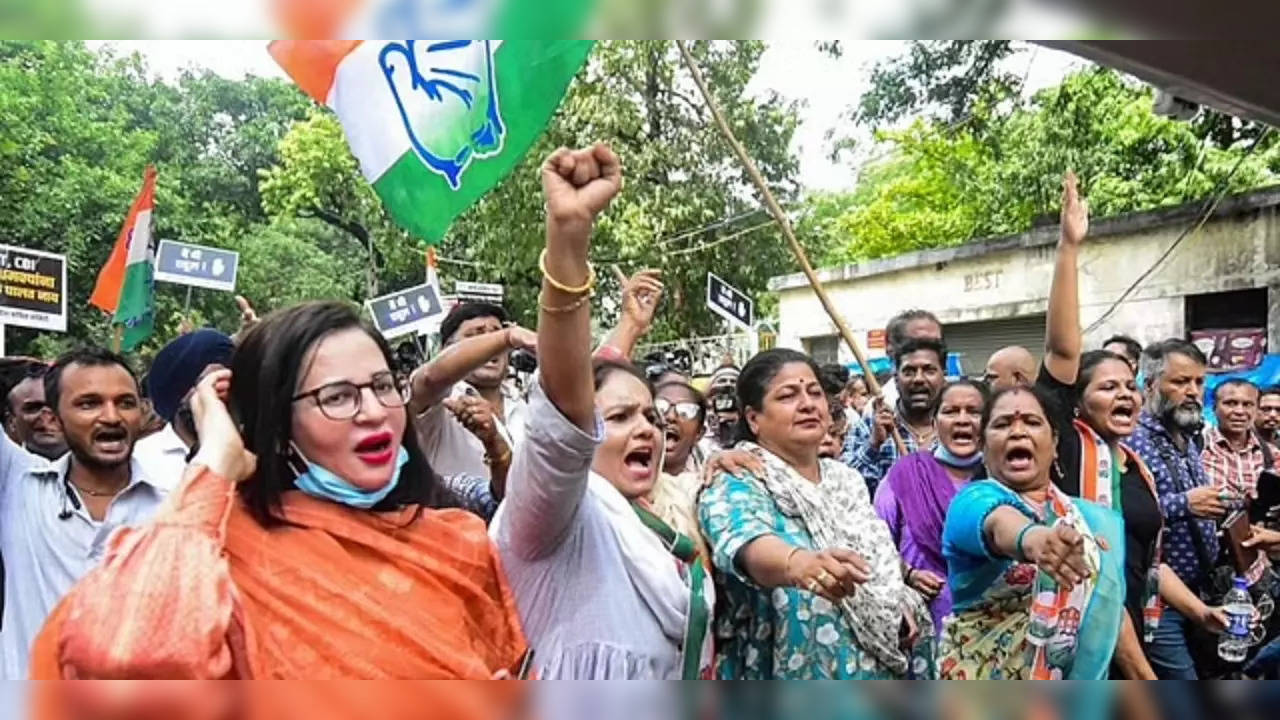 ​Congress workers protesting ED action against Rahul Gandhi