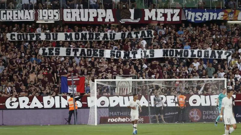 homophobia in football ligue 1 match AP homophobic banners