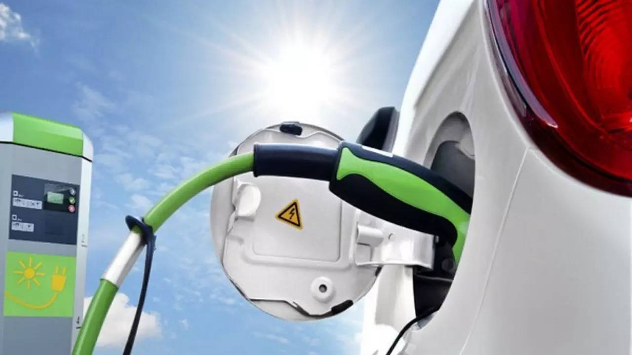 Chennai: New solar-powered charging stations for E-vehicles soon.