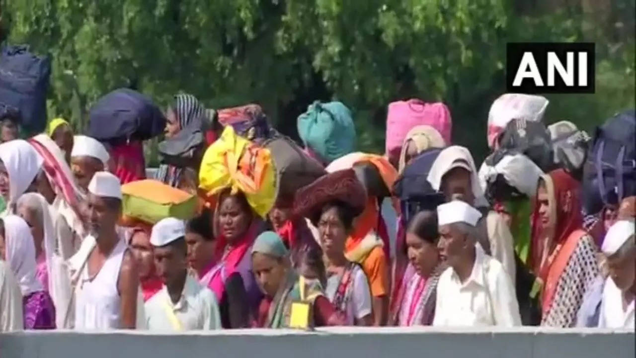 Pandharpur wari procession