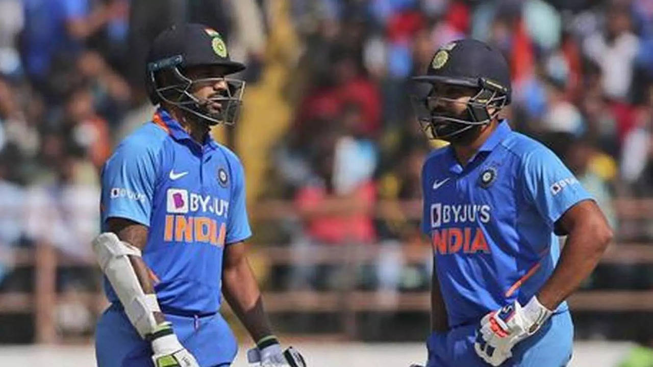 Shikhar Dhawan gave a cheeky response to Pragyan Ojha for backing Rohit Sharma to play another 15 years