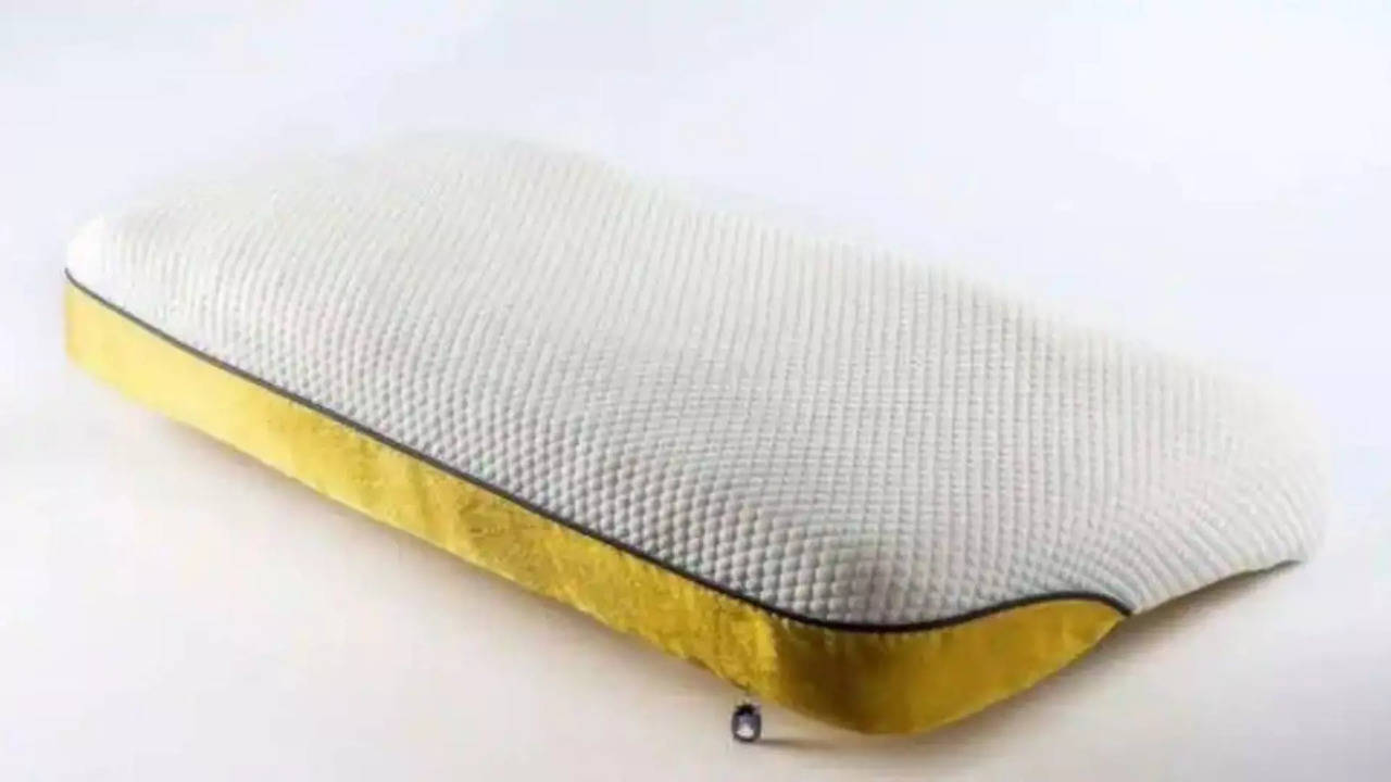 World's most expensive pillow costs $57,000 | Picture courtesy: Twitter