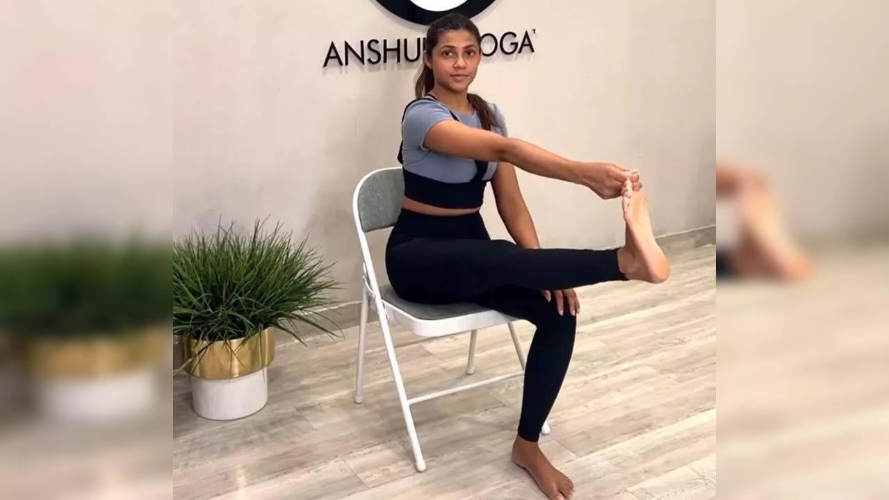 Desk job woes aside; Alia Bhatt's trainer demonstrates 4 simple chair asanas