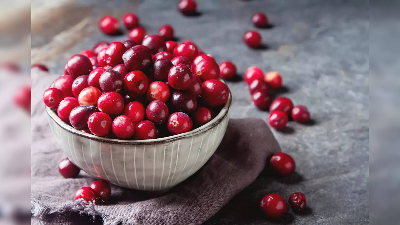 Can't get enough of cranberries? Study lauds it for cholesterol-lowering effects