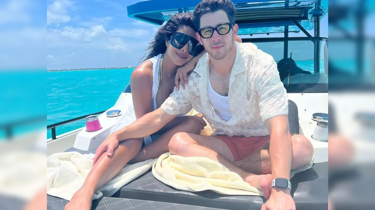 Priyanka Chopra shares mushy pics with Nick Jonas amid beach vacation; Ranveer Singh has the perfect reaction