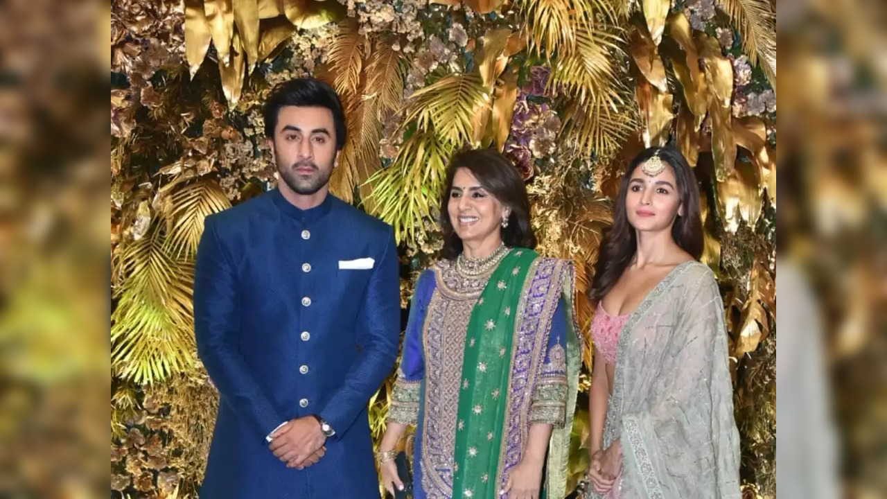 Alia Bhatt, Ranbir Kapoor pregnancy: Grandmother-to-be Neetu Kapoor can't stop smiling as paps say, 'Dadi banne wali ho aap', WATCH