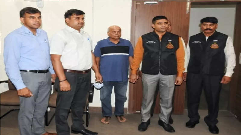 The accused, identified as Pradeep Paliwal alias Mahesh Gupta, was a proclaimed offender and on the run for the past seven years.