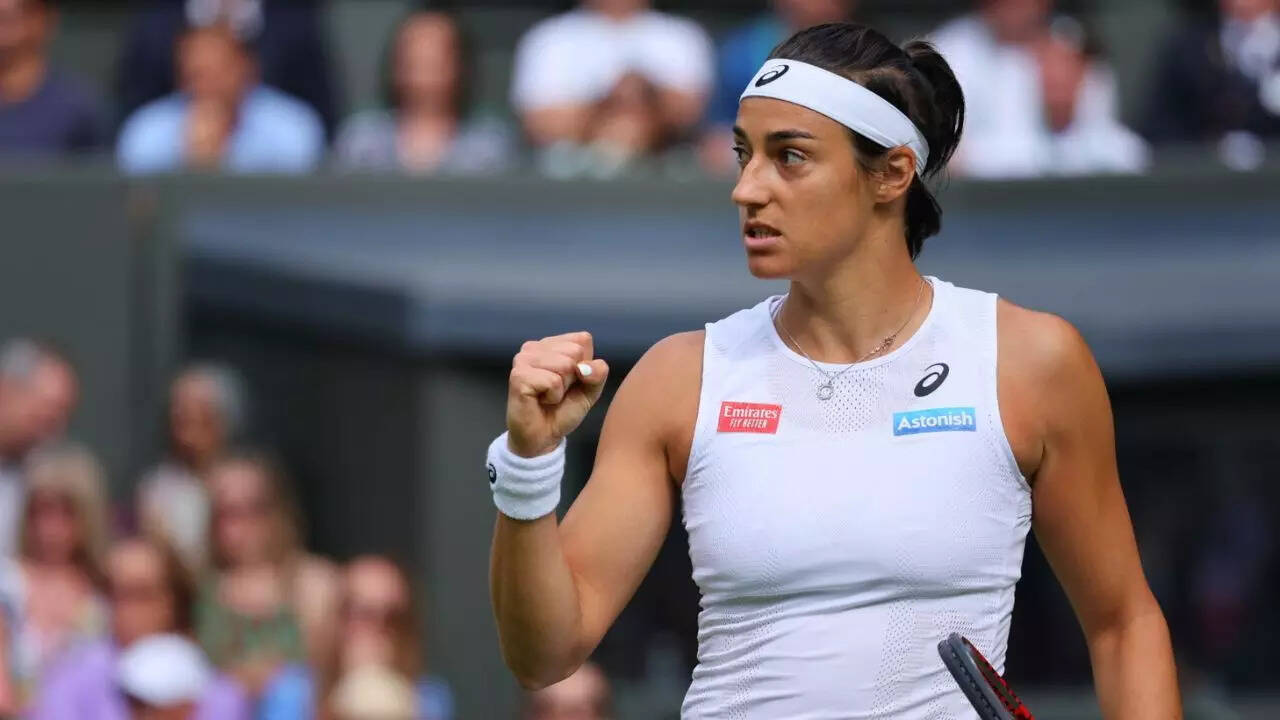 Emma Raducanu: US Open Champion Emma Raducanu Crashes Out Of Wimbledon ...