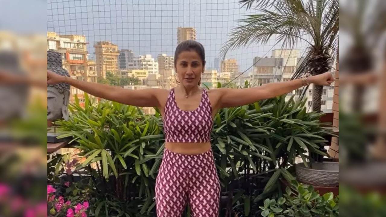 In the video, Yasmin Karachiwala is seen standing in the water and using a walking plank for support for her workout regime. (Photo credit: Yasmin Karachiwala/Instagram)