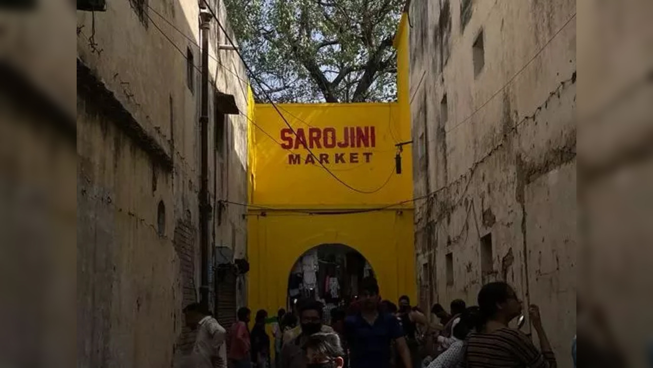 Sarojini Nagar Market