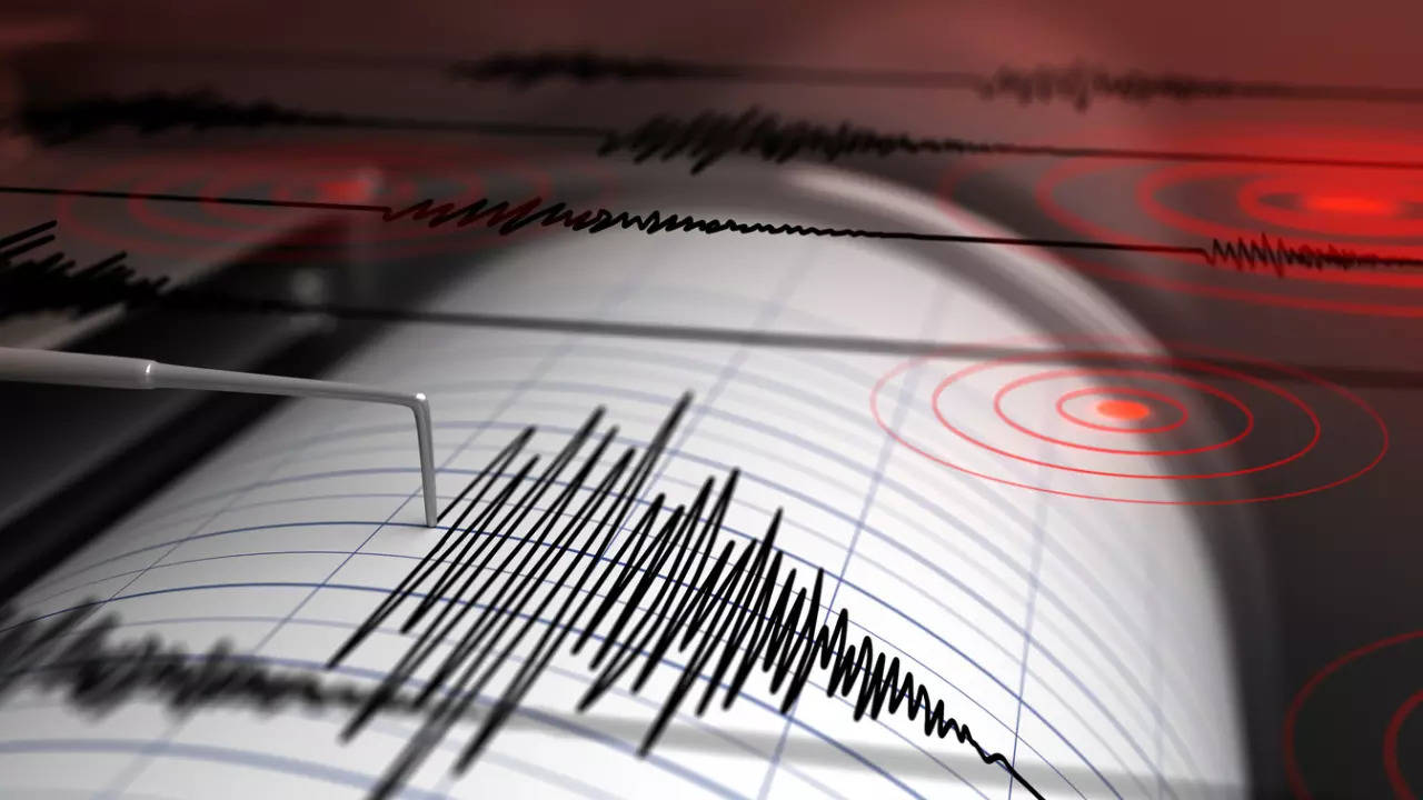 6.1-magnitude earthquake strikes southern Iran, 3 dead