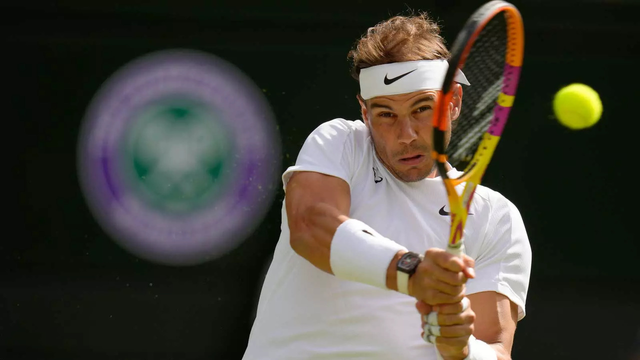 Rafael Nadal takes on Lorenzo Sonego in Round 3