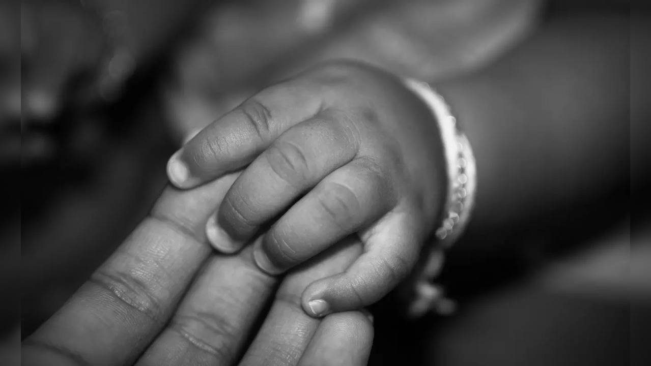 Bengaluru: Mother kills 3-year-old daughter, commits suicide