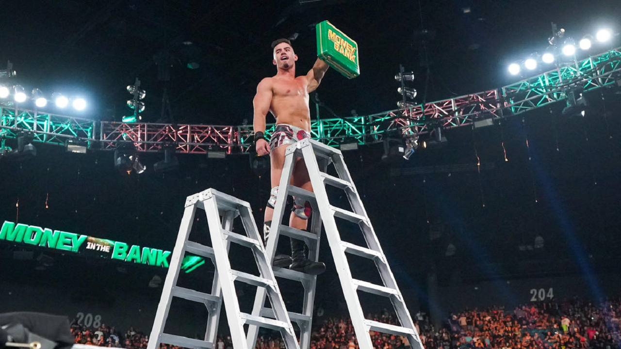 WWE Raw: New 2022 Money In The Bank Holder To Be Crowned? 1