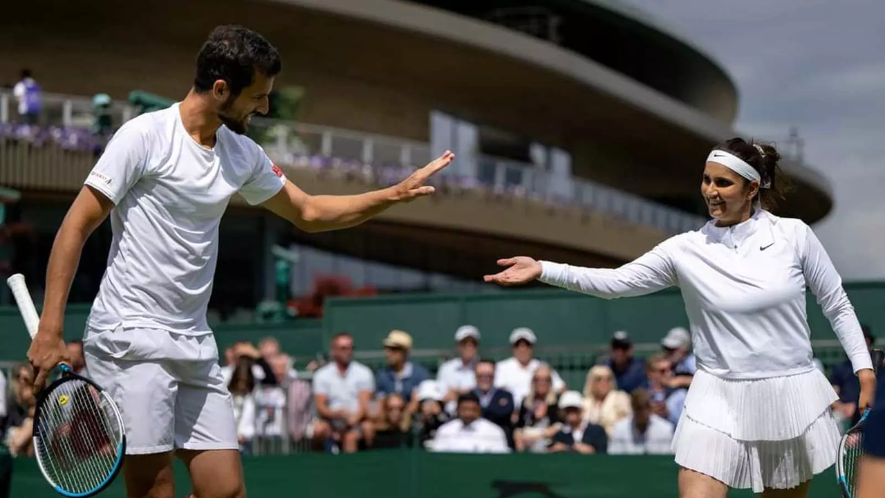 Sania Mirza in a partnership with Croatian Mate Pavic stunned 4th seed Gabriela Dabrowski & John peers