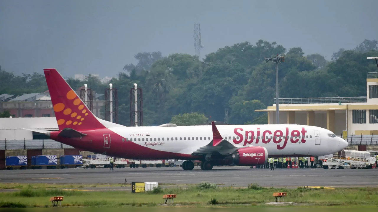 spicejet airplane