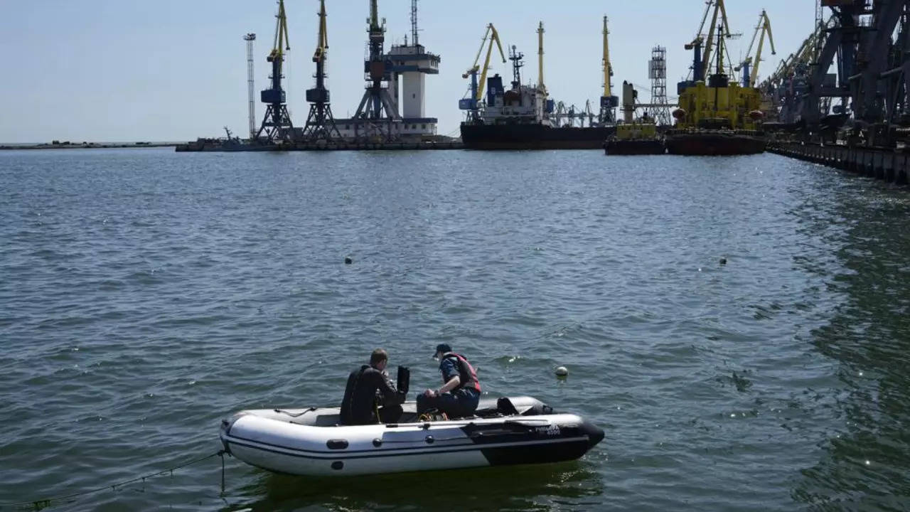 Pro Russian Separatists Seize Two Foreign Ships In Mariupol Report World News Times Now