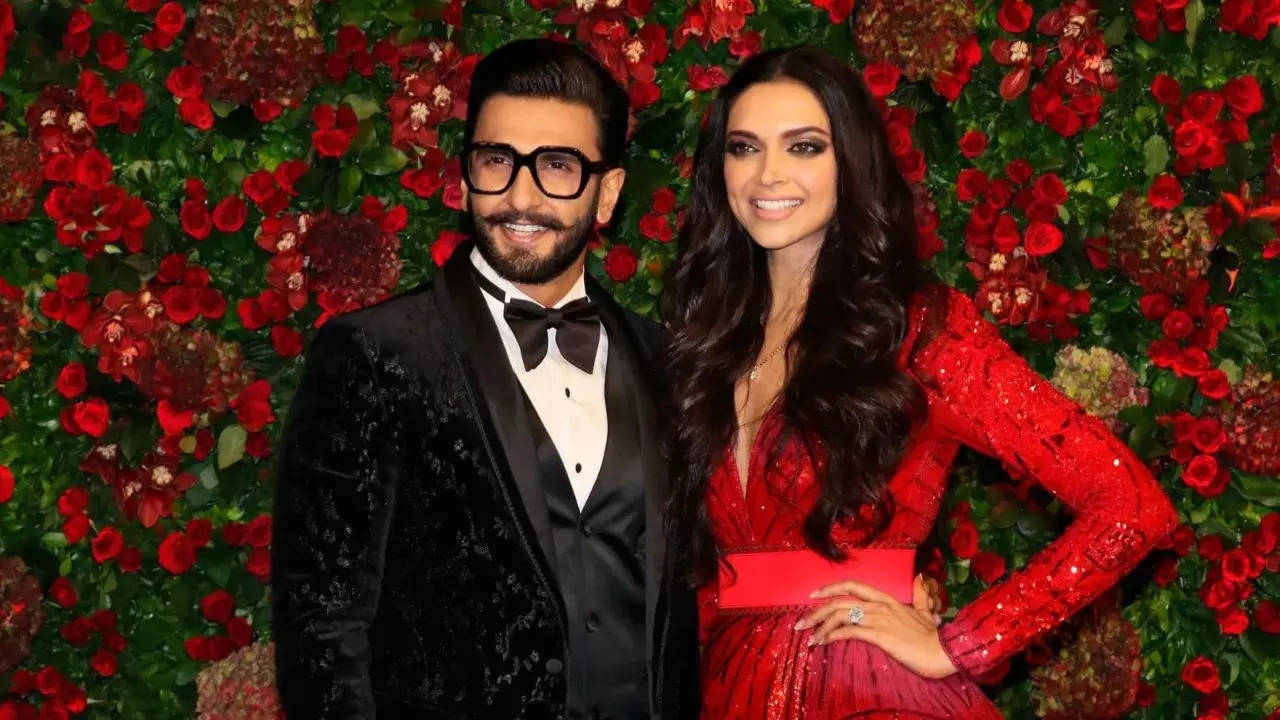 Here's what Ranveer Singh's name is saved as on Deepika Padukone's