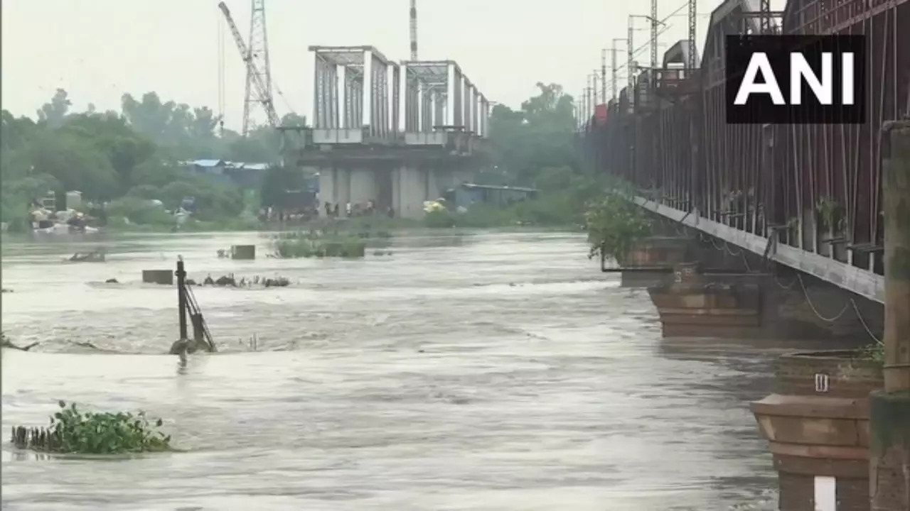 Water supply affected in parts of Delhi due to ammonia pollution in Yamuna