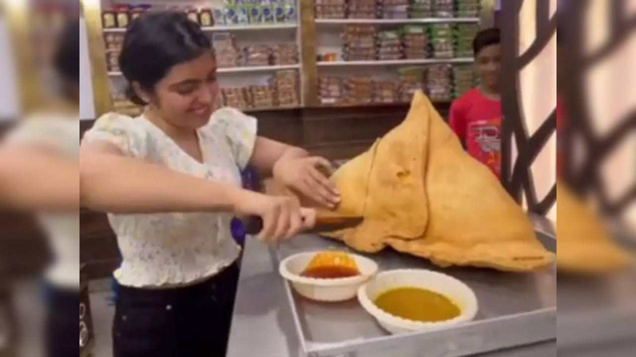 The 8 kg samosa, dubbed 'Bahubali Samosa' | Picture courtesy: Instagram/@kaushal_sweets