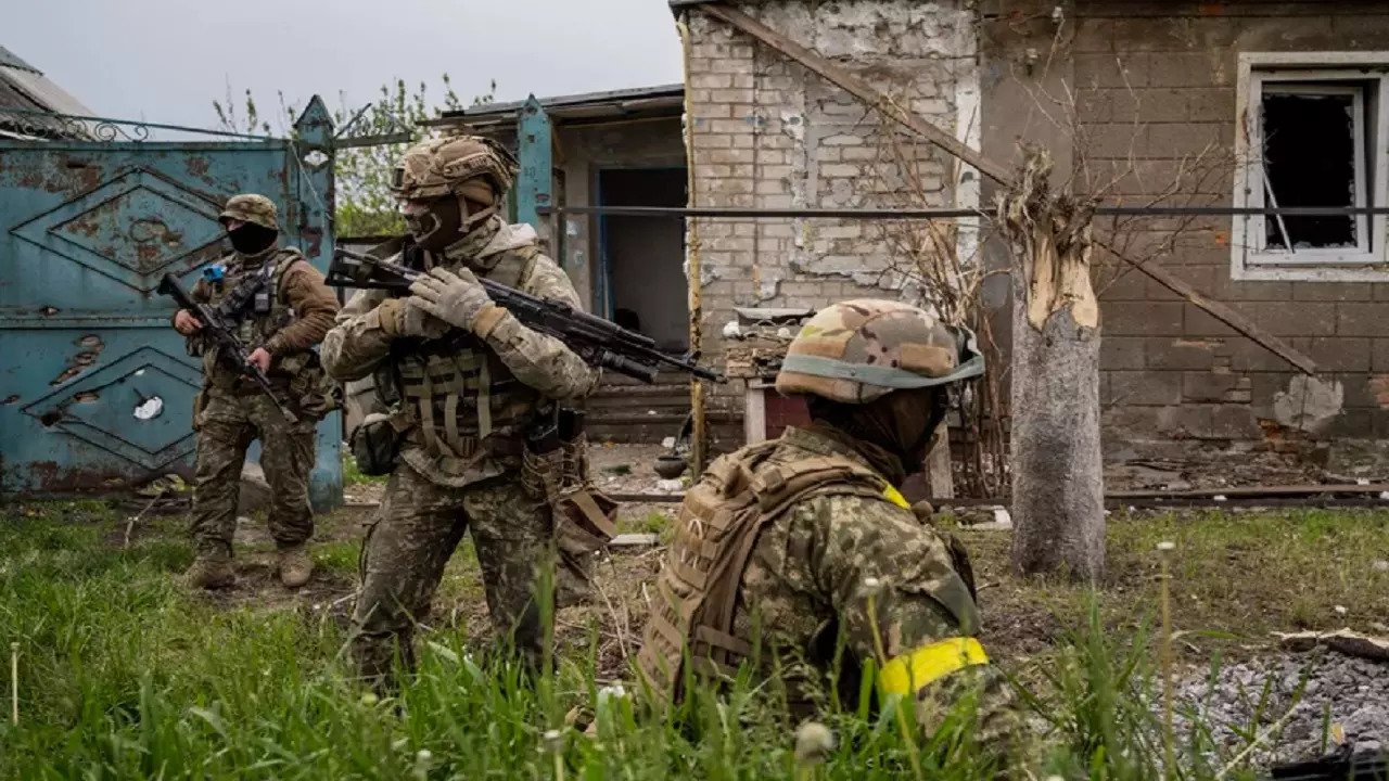 Ukrainian soldiers