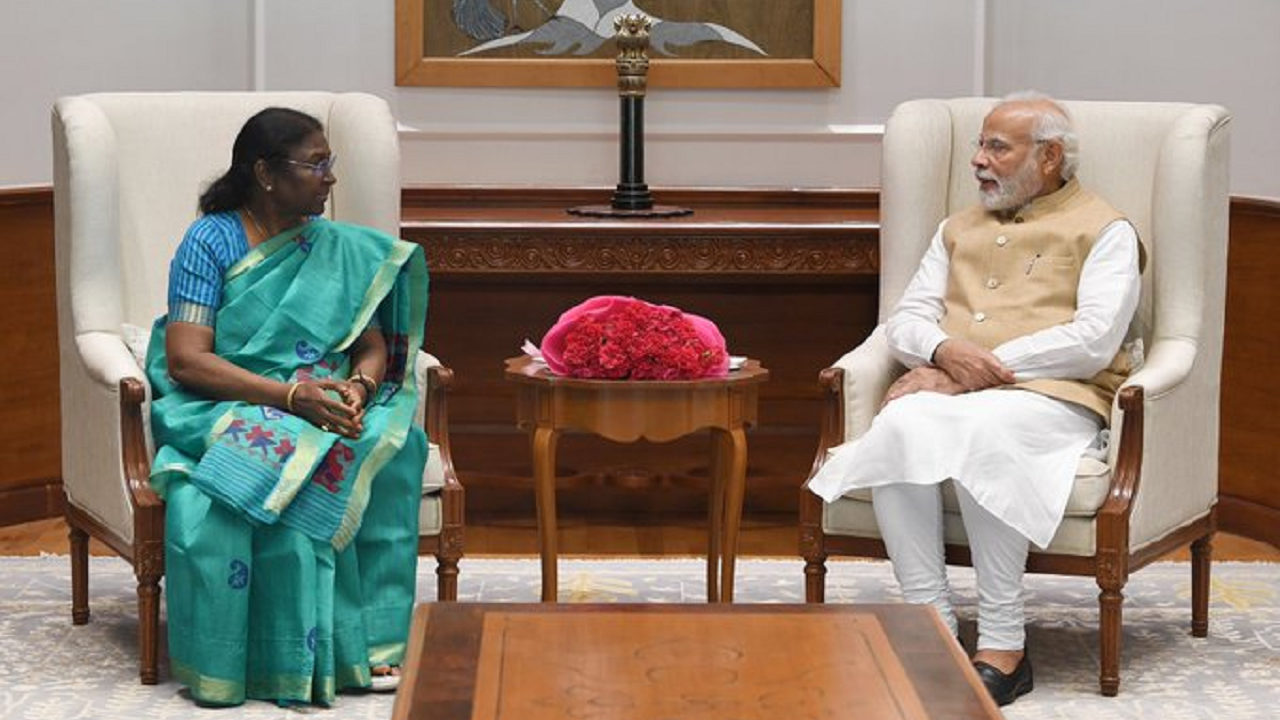 ​PM Modi meets NDA Presidential candidate Droupadi Murmu​