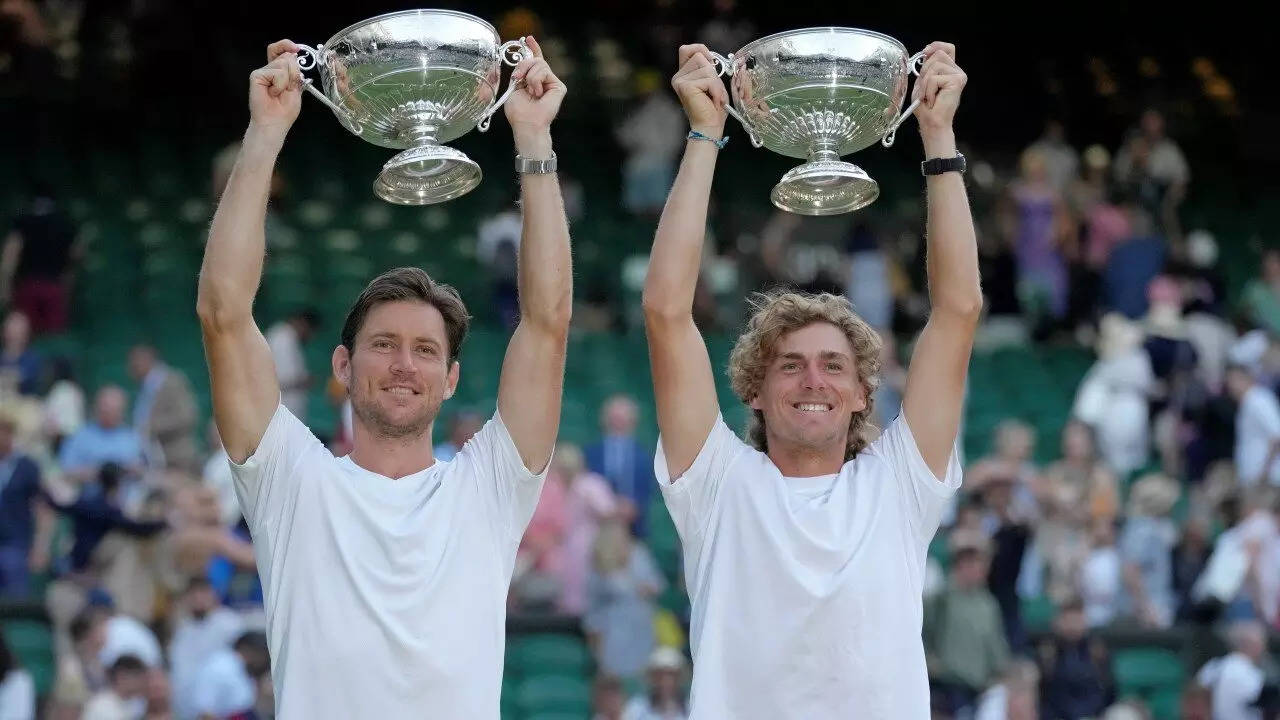 Men's doubles finals winner Ebden, Purcell (1)