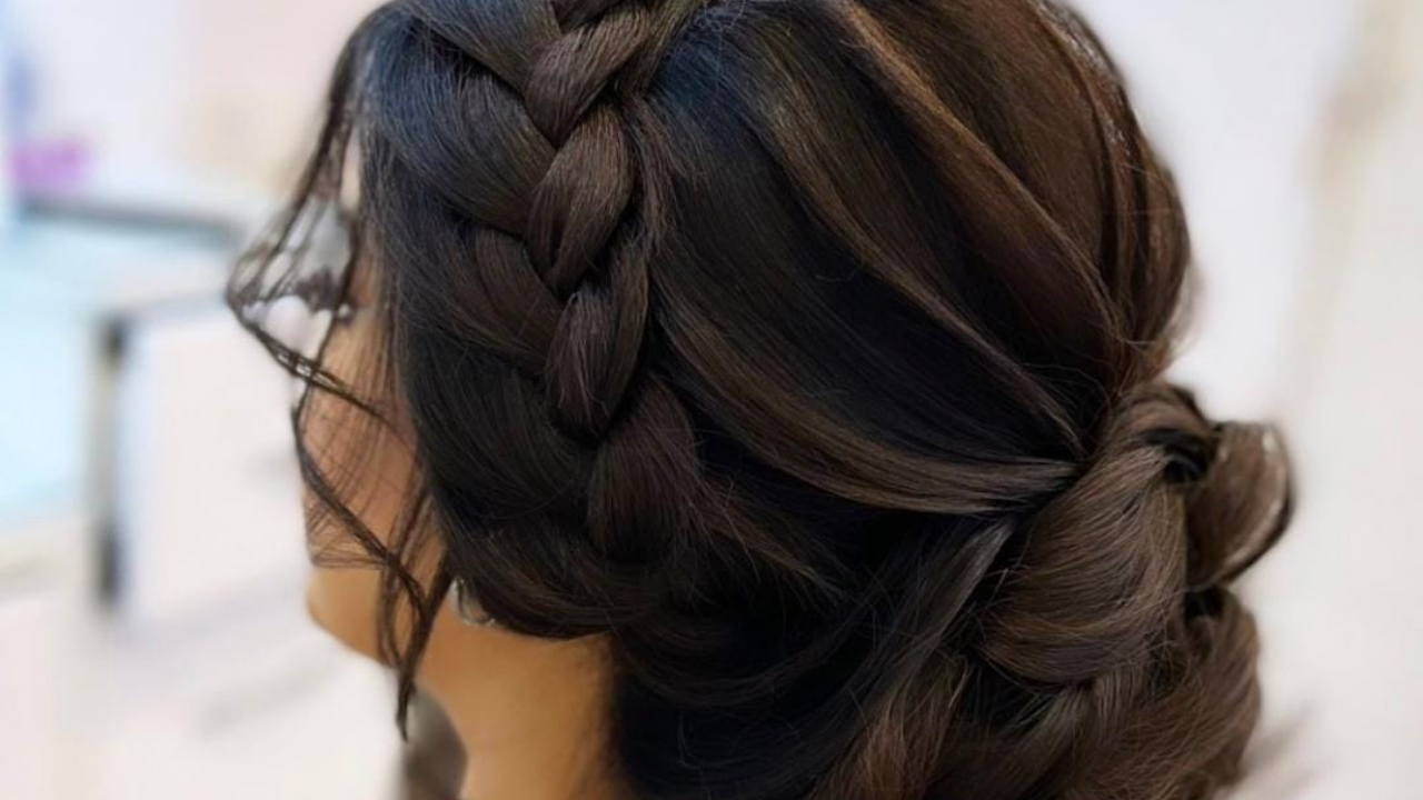 Navratri 2022: Top 5 hairstyles you must try this festive season | Fashion  Trends - Hindustan Times