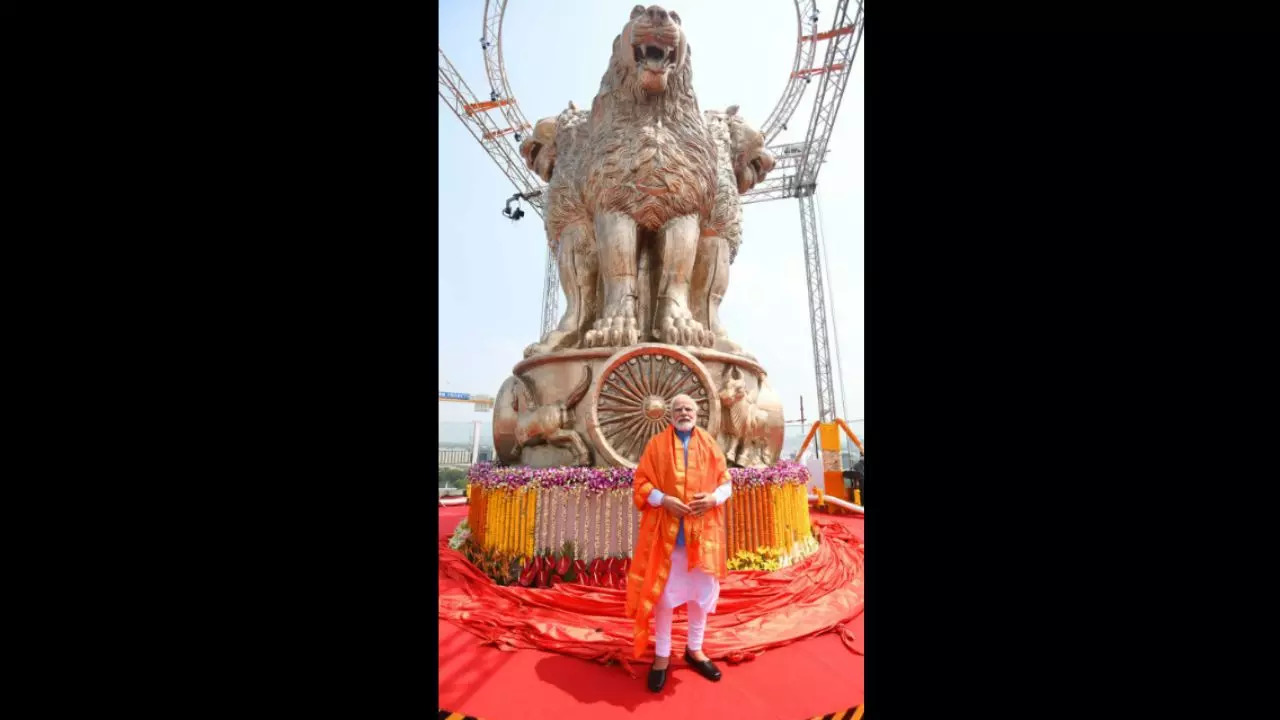 PM Modi unveiled the 6.5 m long National Emblem on Monday 