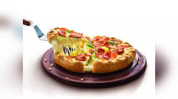 Pizza party From Calzone to Deep Dish 7 types of pizzas for the week