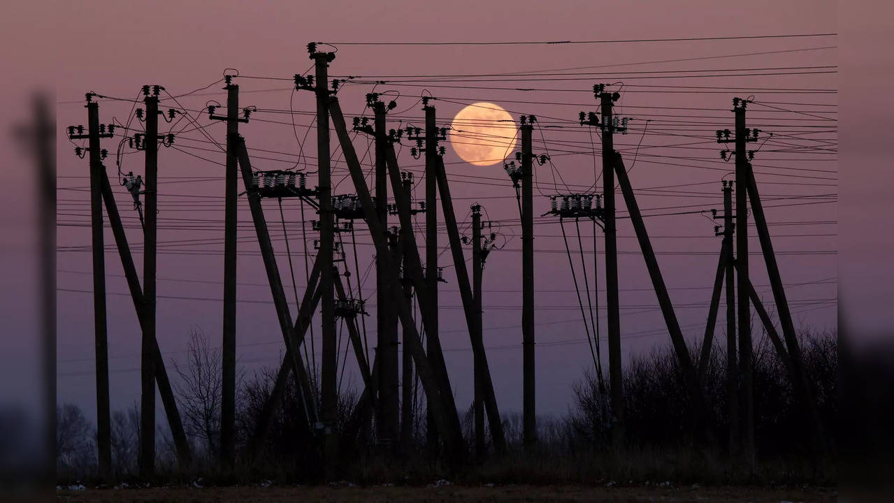 Skies will be bright on July 13 as the Earth is all set to witness the biggest ‘supermoon’ of this year. (Image source: Reuters)