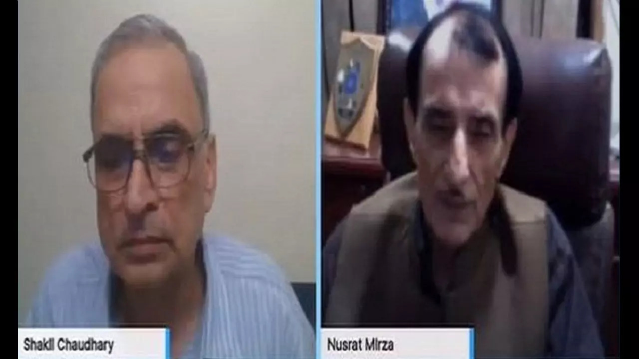 ​Pakistani columnist Nusrat Mirza​ boasted on camera that he used to pass on information collected during his visits to Pakistan's​ ISI.