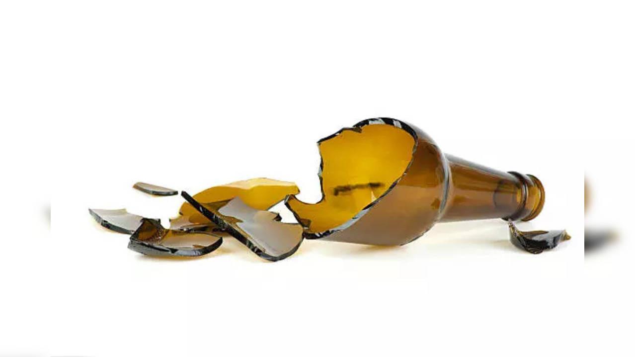 istockphoto-broken glass bottle