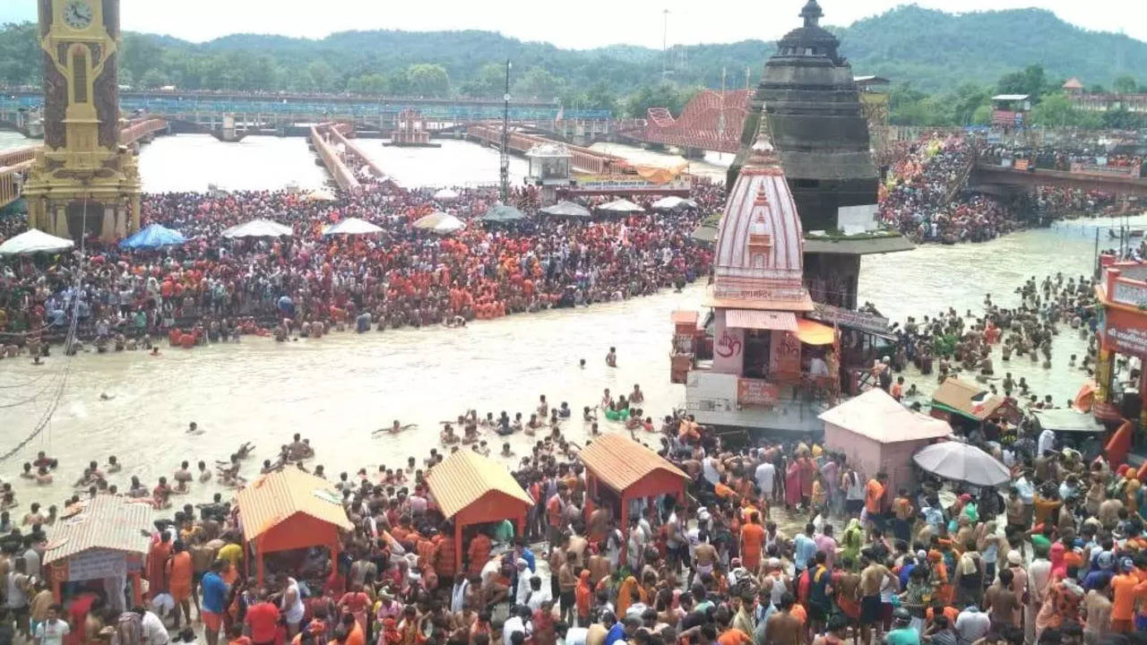 ​Kanwariyas throng Haridwar during an earlier pilgrimage