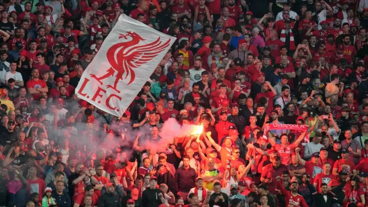 Liverpool fans UCL final 2022 AP image