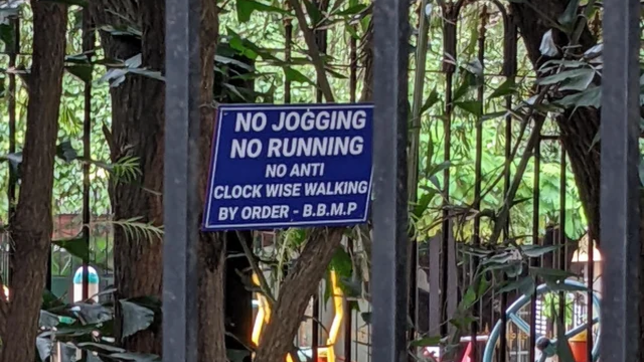 Bengaluru park sign asks people to not walk anti-clockwise