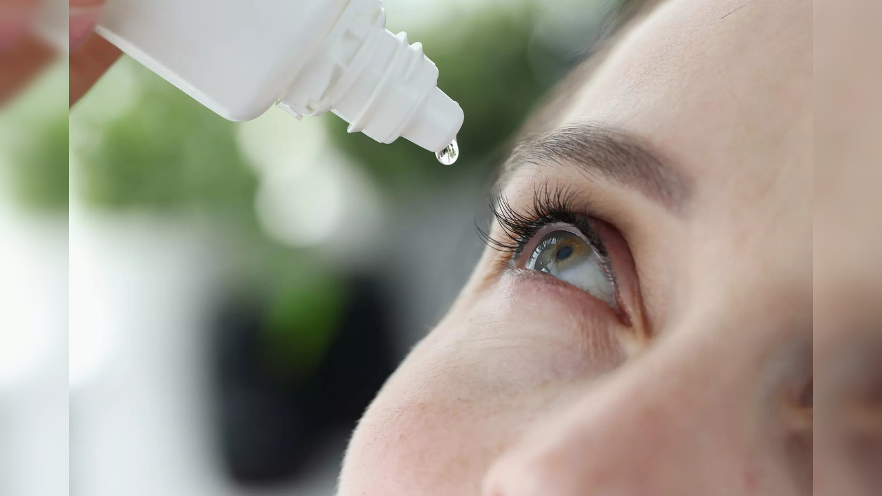 The researchers behind Vuity designed it to allow for the eye drop to rapidly adjust to the pH of the tear film.