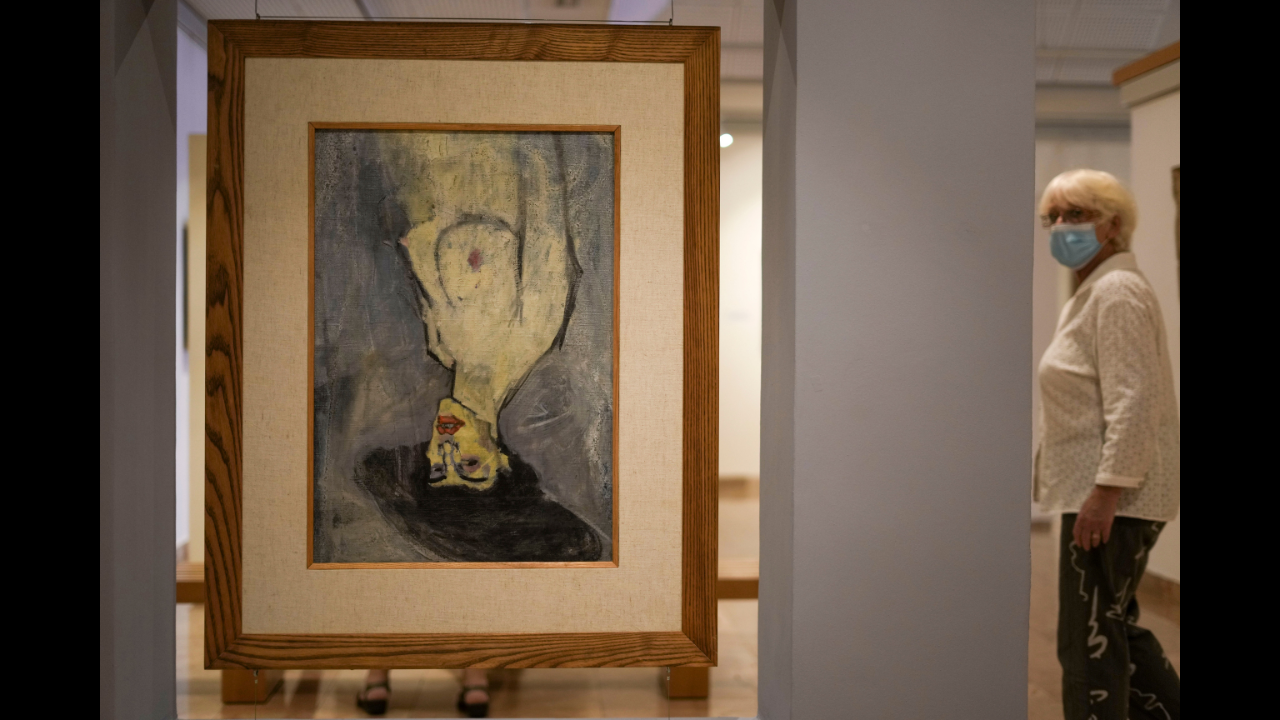 Israeli museum finds sketches hidden in Modigliani's 'Nude with a Hat' painting