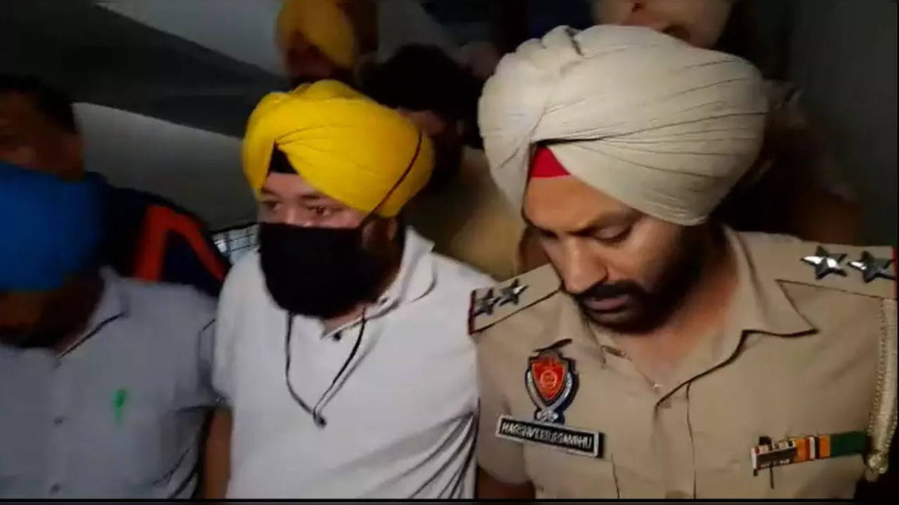 Daler Mehndi Arrested After Patiala Court Upholds 2-year Sentence In ...