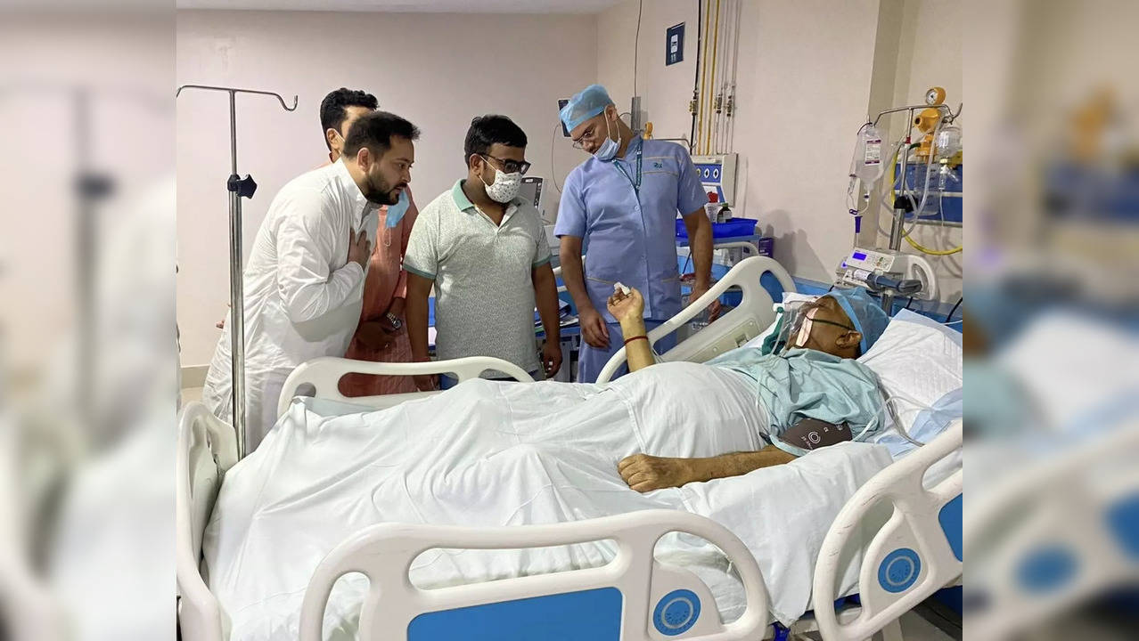 Lalu Prasad's health improving, says Tejashwi.