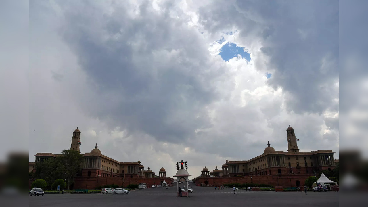 New Delhi, July 14 (ANI): Clouds hovering over Vijay Chowk amid pleasant weather...