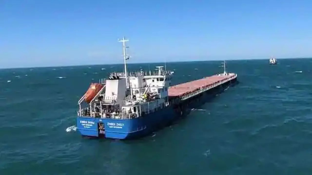 russian cargo ship