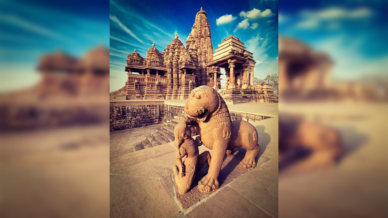 istockphoto-khajuraho