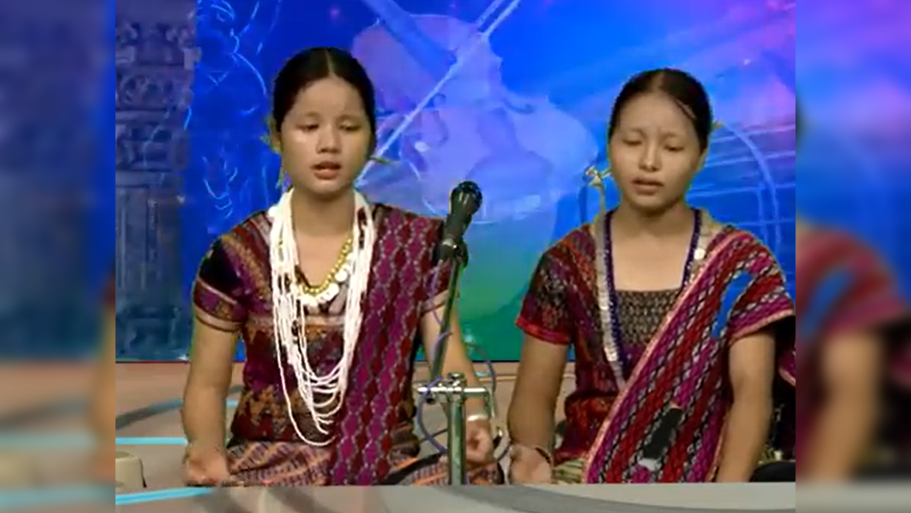 Arunachali sisters sing patriotic Tamil song