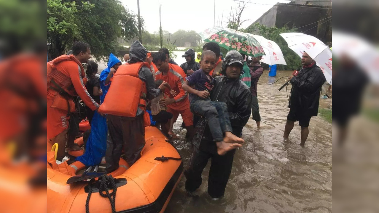 Gujarat Rains-6 NDRF Teams.