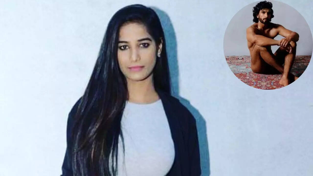 Poonam pandey latest naked